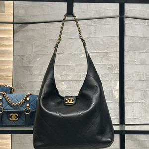 샤넬 라지 호보백 블랙 램스킨