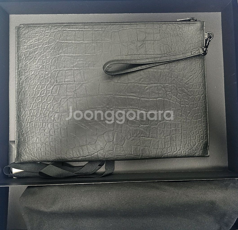 생로랑 라지 클러치 (새상품)--1
