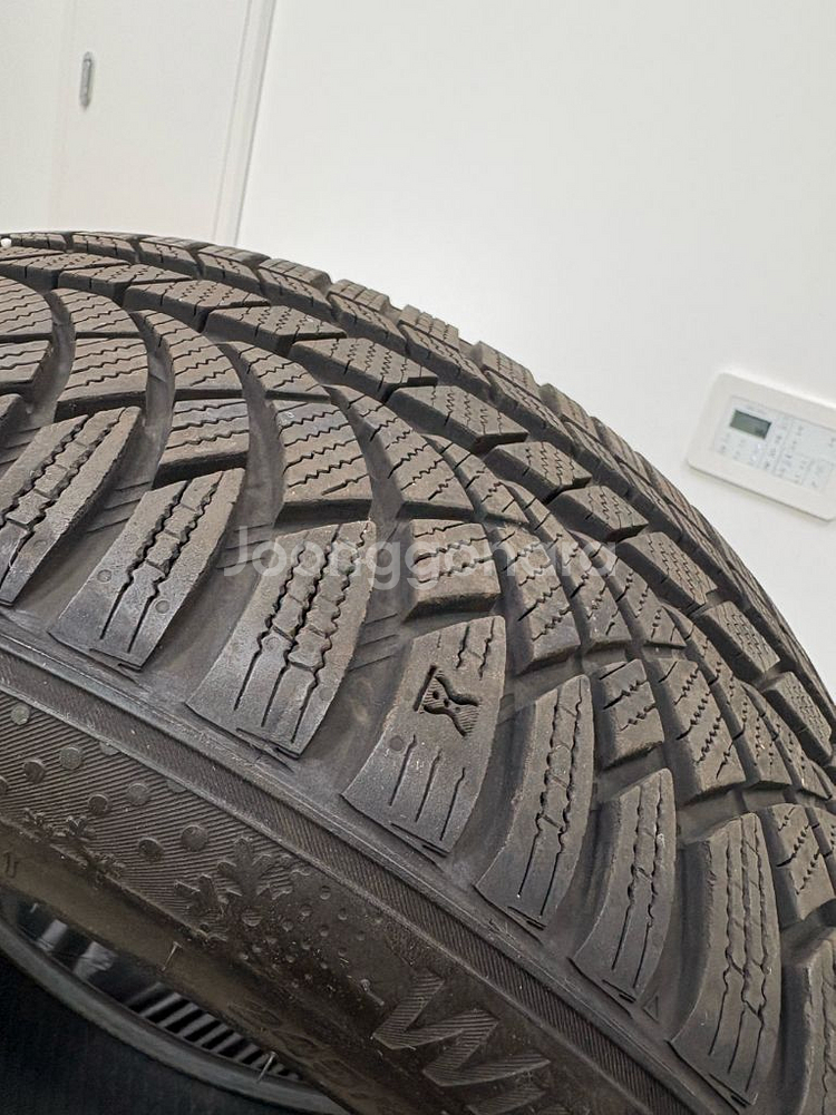 BMW 5시리즈 G30 19인치 1대분 윈터타이어 A급--5