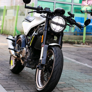 비트필렌401 허스크바나 2018 오토바이 판매