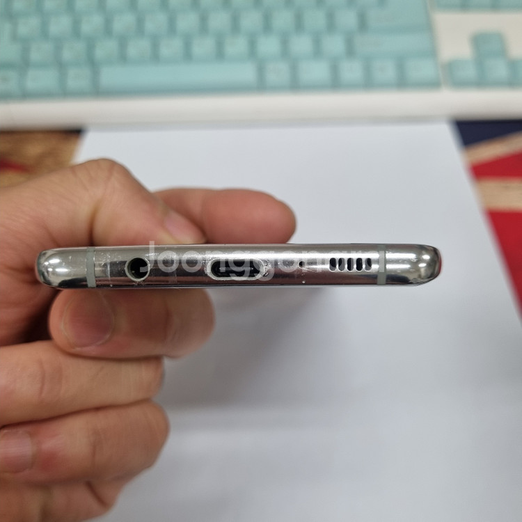 206836 삼성 갤럭시S10 5G 실버 SK 게임폰--3