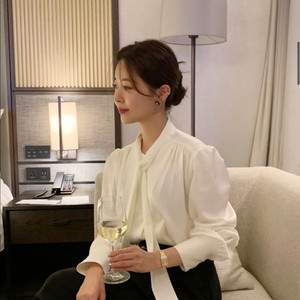바이씨니 제작 포멀스카프블라우스 아이