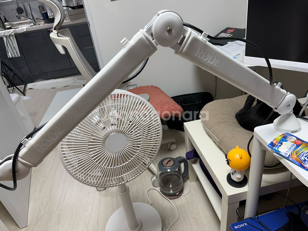 Rode PSA1 Plus 마이크 스탠드 화이트--0