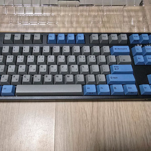 레오폴드 FC750RBT