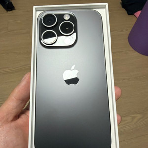 아이폰 15pro 256GB 새폰 (리퍼)
