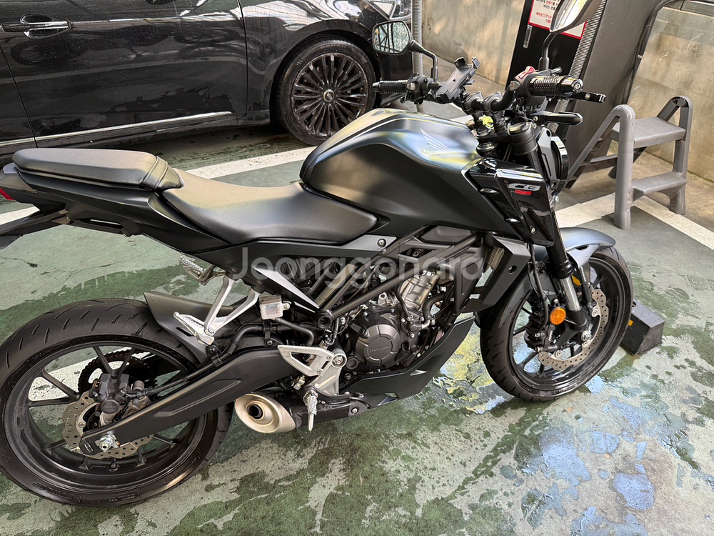 2023년식 혼다CB125R 97@@km 팝니다--0