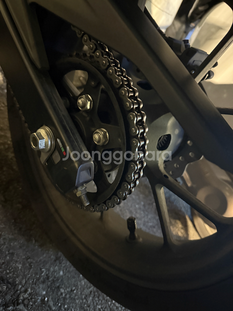 2023년식 혼다CB125R 97@@km 팝니다--5