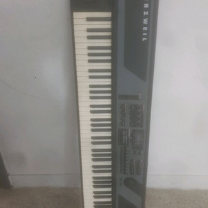 커즈와일 전자키보드 (KURZWEIL PC1X) 판매