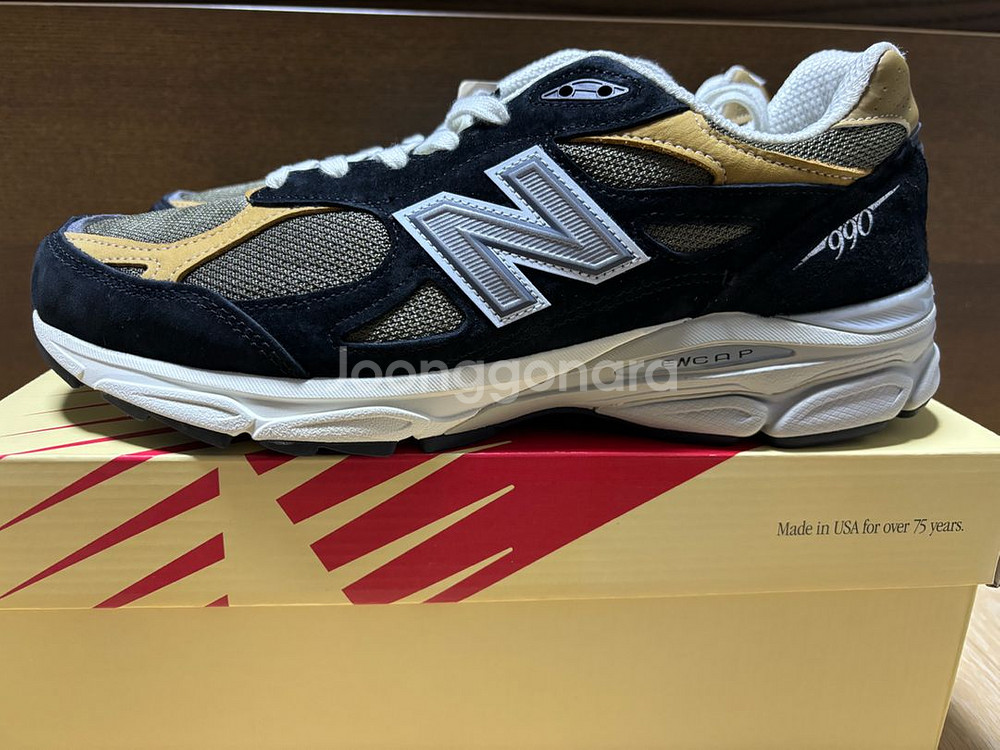 뉴발란스 990v3 새제품 285~290 사이즈 판매--0