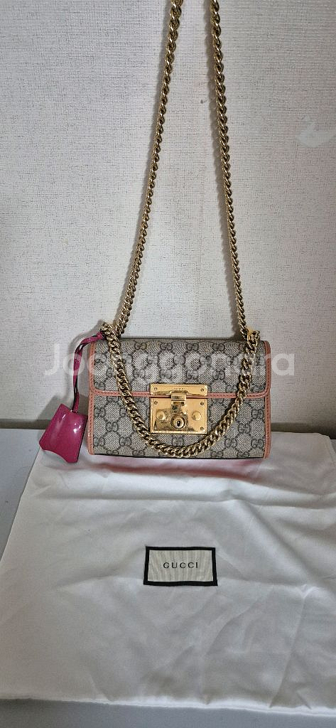 (보증서)구찌GG패드락미니체인숄더백 프라다루이비통샤넬--4