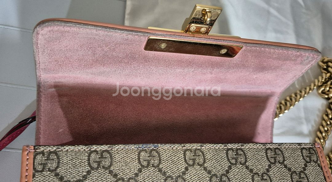 (보증서)구찌GG패드락미니체인숄더백 프라다루이비통샤넬--7