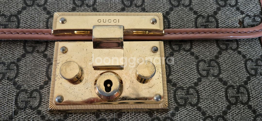 (보증서)구찌GG패드락미니체인숄더백 프라다루이비통샤넬--8