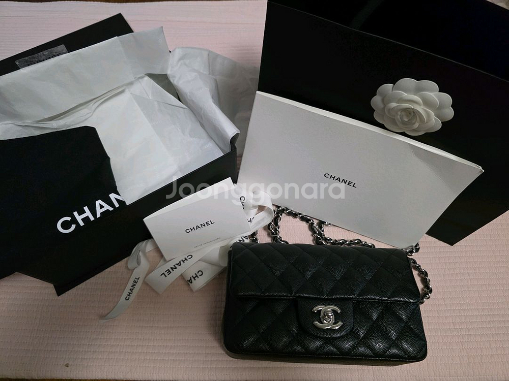 샤넬 뉴미니 캐비어 은장 26번대 백화점정품--0