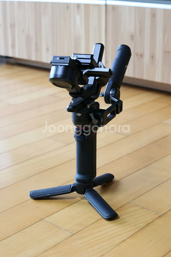 (용인) DJI RS3 MINI 짐벌 + 악세사리 2개--8