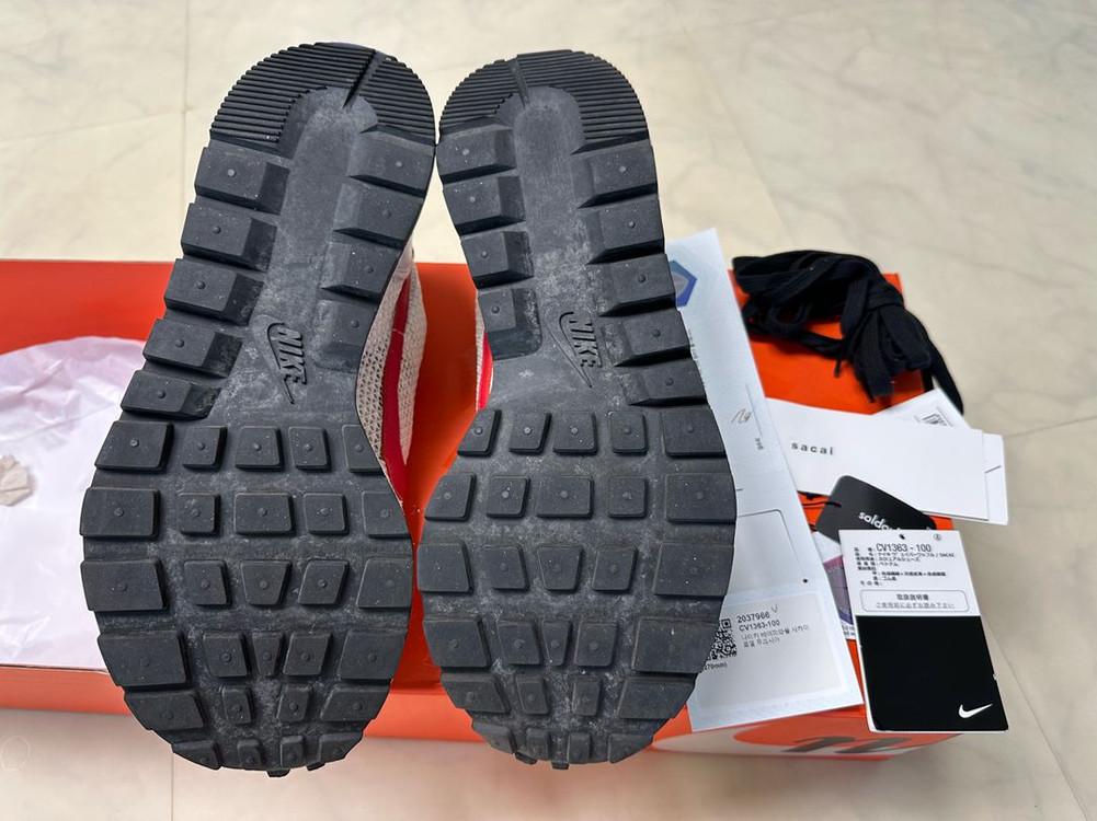 나이키 사카이 베이퍼와플 로얄 푸시아 270 이미지