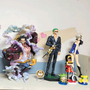 원피스 pop 레진 월콜 드레스로자 피규어 팝니다.