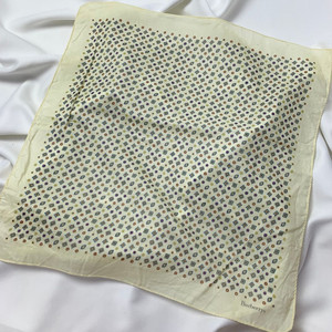 [정품] 버버리 코튼 스카프 손수건 반다나