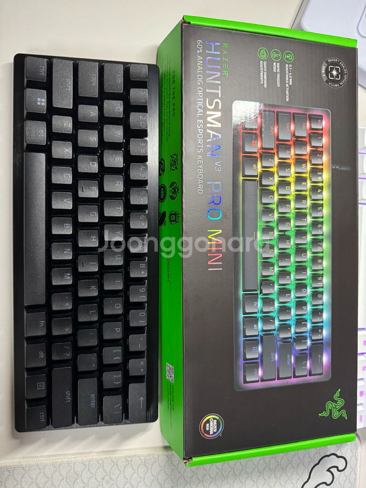 +팜레스트 레이저 헌츠맨 V3 Pro 미니 키보드헌브삼--0