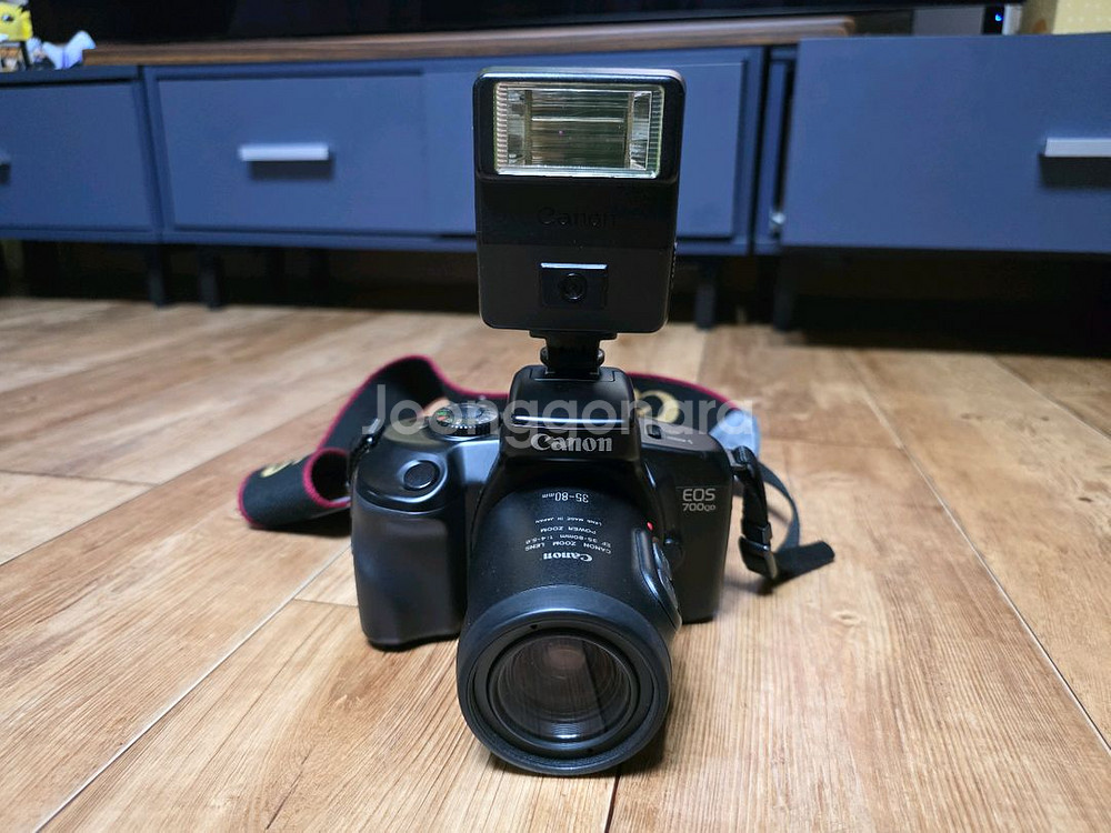 캐논(Canon)EOS 700QD 필름카메라--1