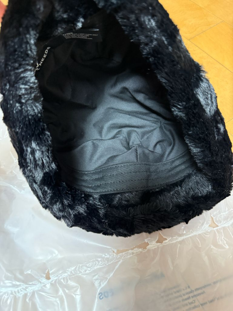 어썸니즈 LOW LAMPSHADE HAT 블랙--4