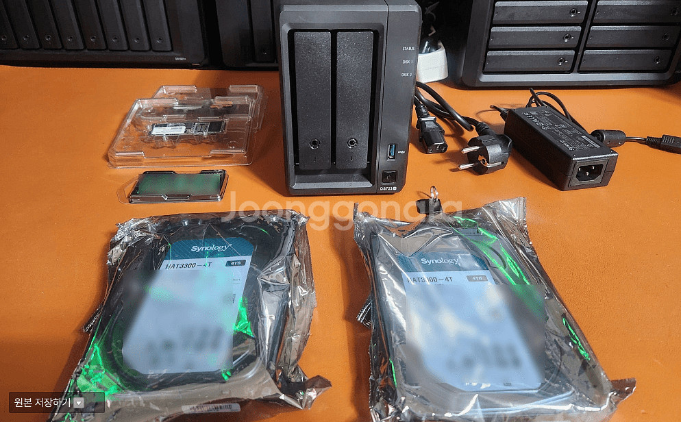 시놀로지DS723+램4G+HDD8TB+M.2 512G--0