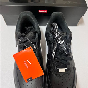 [260] 슈프림 포스 블랙 화이트 새상품