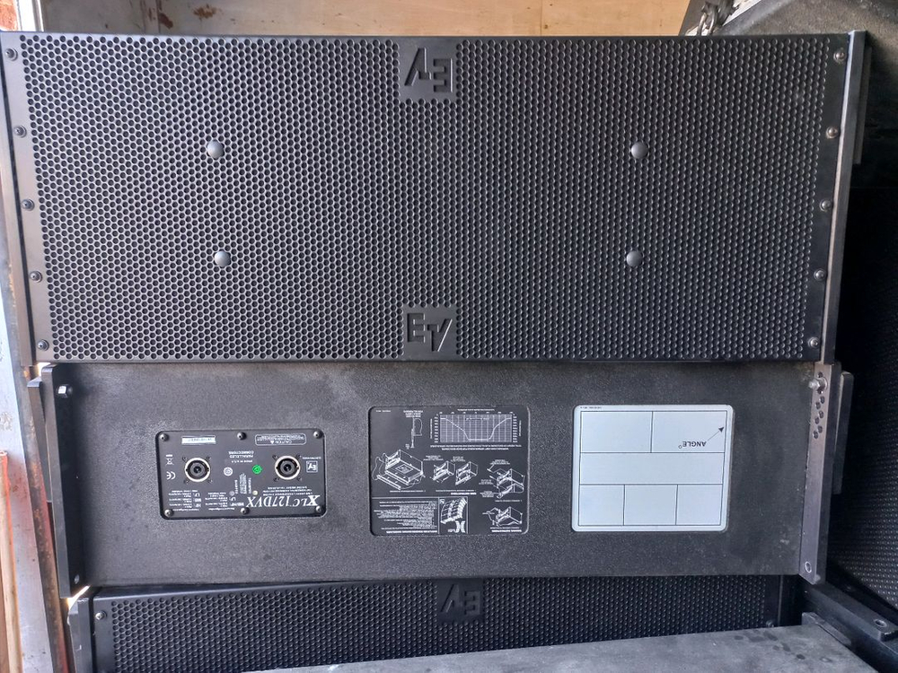 EV스피커 XLC 127DVX 라인어레이 스피커 행사--2