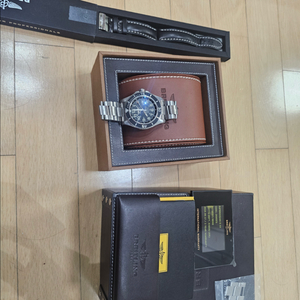 브라이틀링 슈퍼오션 II 44 / 그랜드세이코 SBG