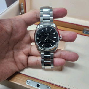 오메가 신형 아쿠아테라 38mm 검판