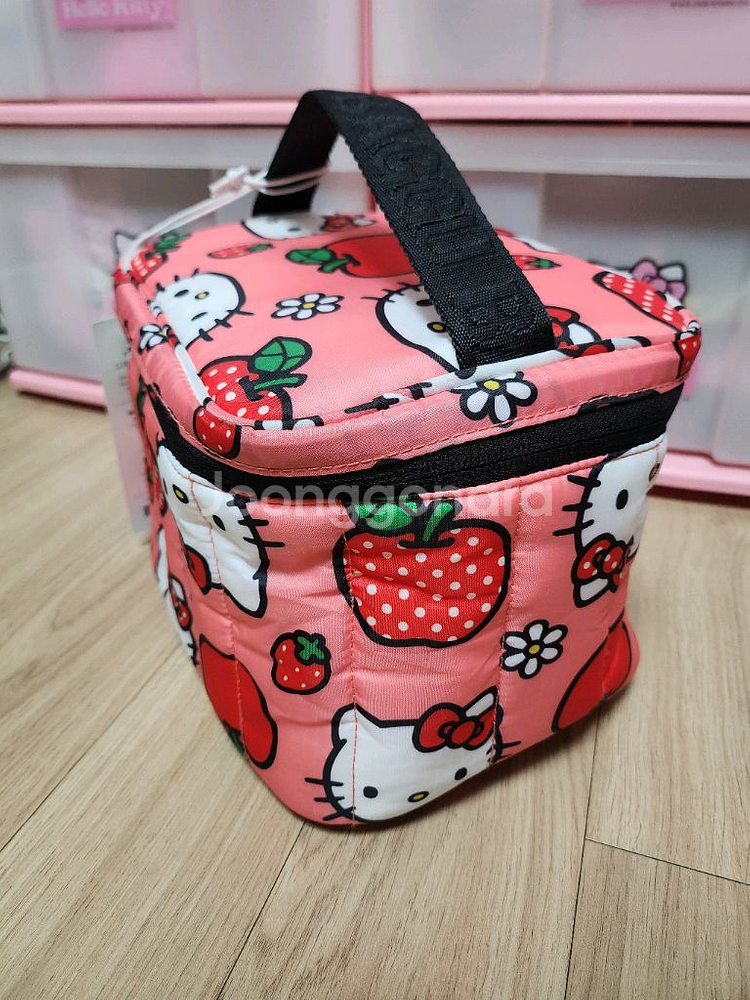 바쿠 Baggu 헬로키티 보냉백 런치백 쿨러백--1