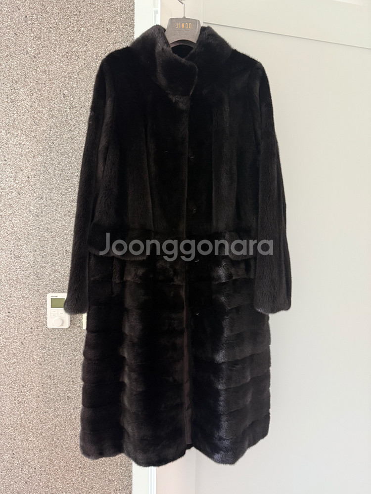 진도 오리지널 블랙그라마 롱밍크 코트--0
