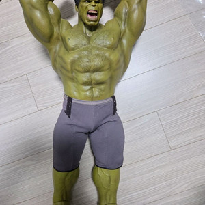 핫토이 aou 헐크 디럭스 팝니다