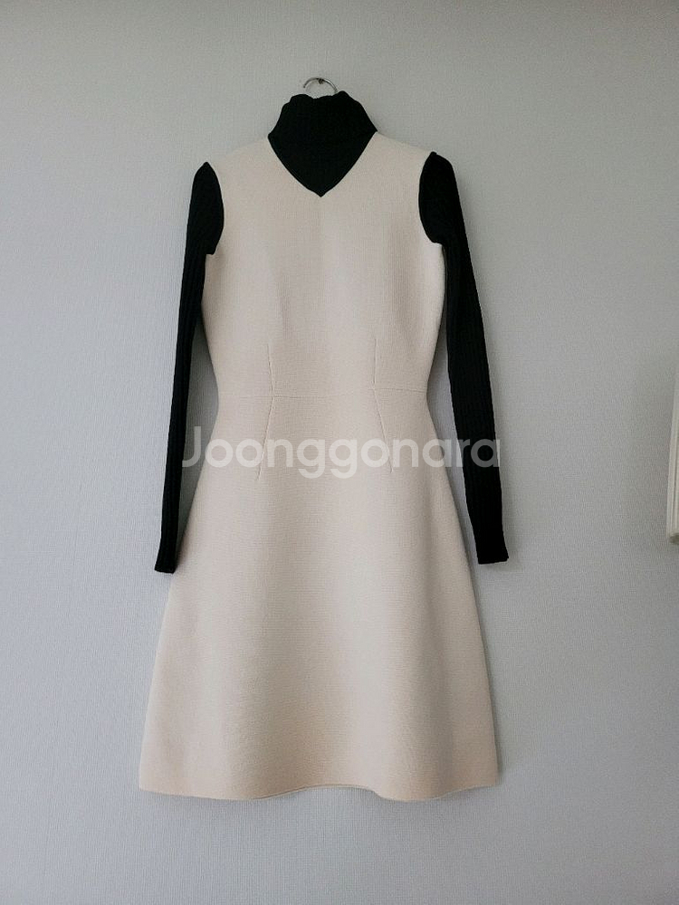 띠어리 울원피스--0