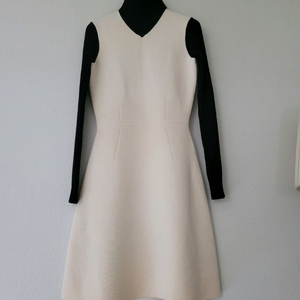 띠어리 울원피스