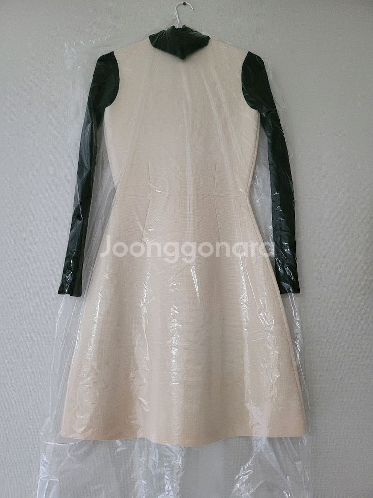 띠어리 울원피스--9