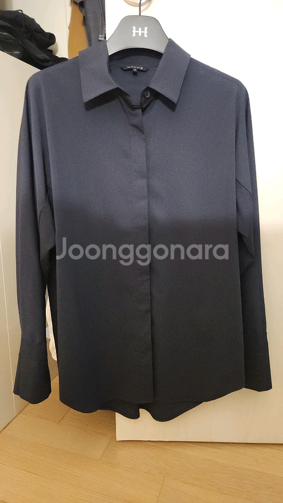 메비 이삐셔츠 화이트,미드나잇네이비--0