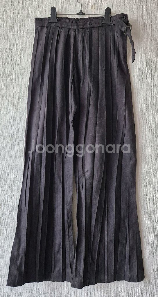 이세이미야케 플리츠플리즈 ISSEYMIYAKE 팬츠--1