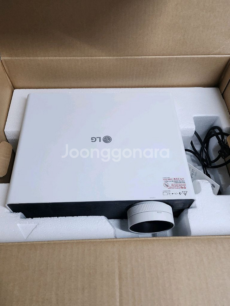 LG BU50NST 4K UHD 빔프로젝터(사용시간1--2