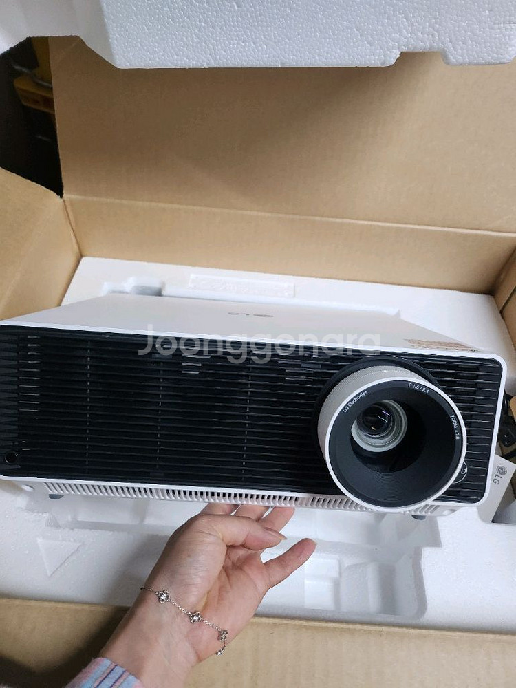 LG BU50NST 4K UHD 빔프로젝터(사용시간1--0