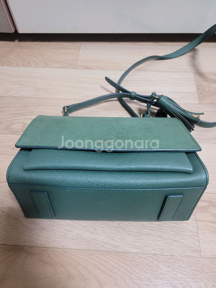 빈폴 스웨이드,가죽 크로스백 팝니다--5