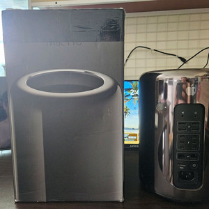 맥프로 D700 2TB 팝니다