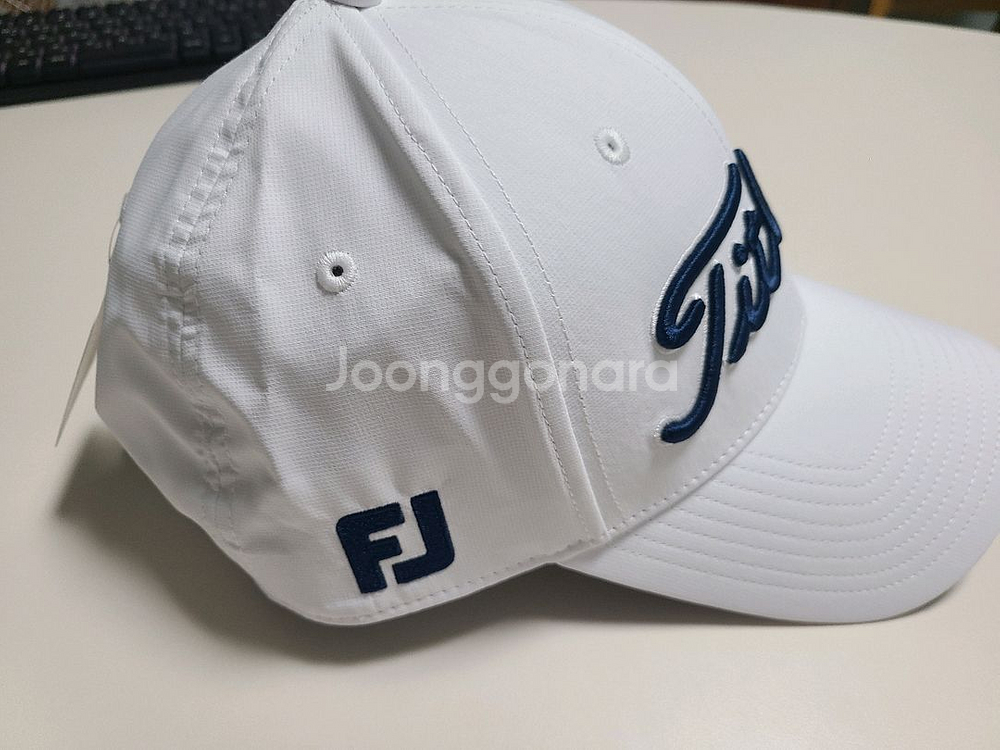타이틀리스트 투어퍼포먼스 골프모자 팝니다.--1