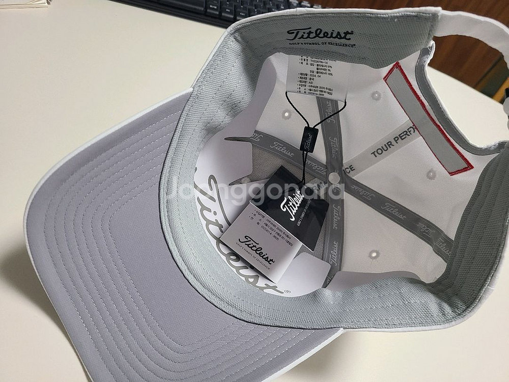 타이틀리스트 투어퍼포먼스 골프모자 팝니다.--3