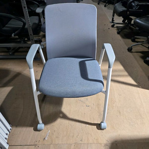 퍼시스 회의용 의자 판매합니다