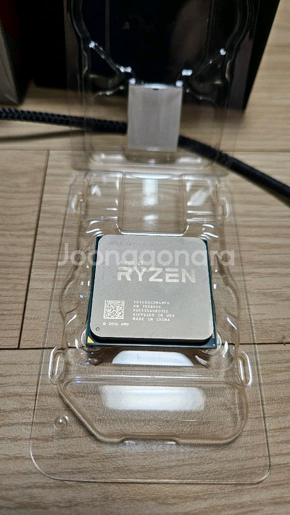 라이젠 2400g, 쿨러,삼성 ddr4 4g 2개--1