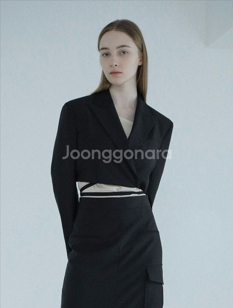 [단종/새상품] 폴앤앨리스 스트링 크롭 자켓--0