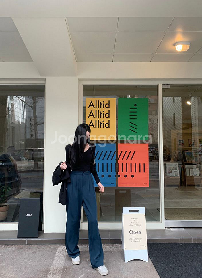 [미착용] 데이빈 모디 핀턱 와이드 슬랙스 S--0