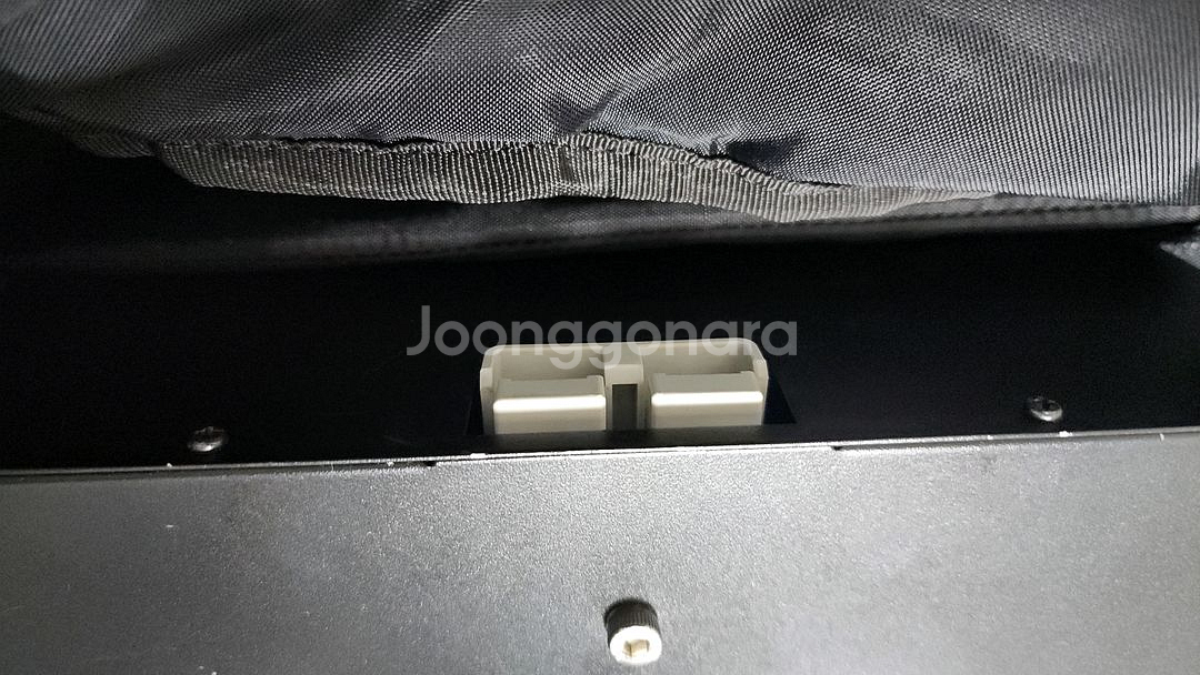 다이팩토리 인산철 파워뱅크 200a--1