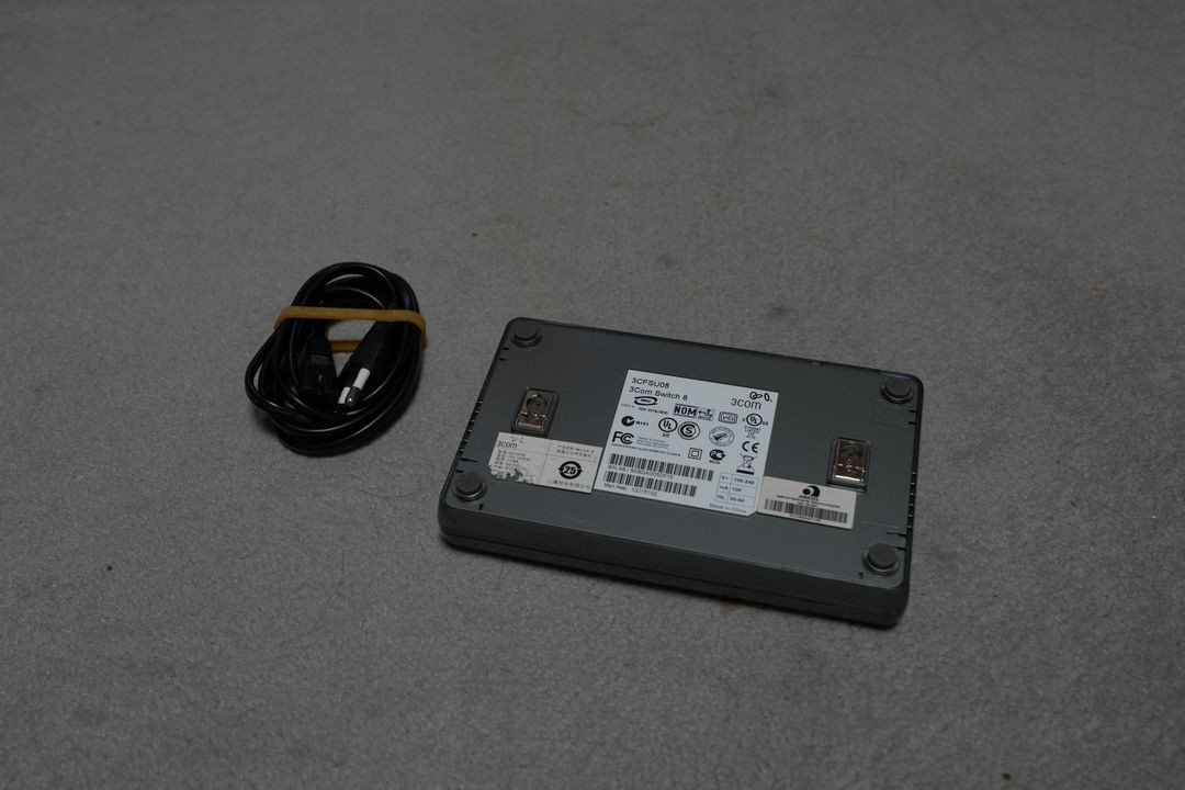 3com 스위칭허브 3CFSU08를 3만원에 판매--2