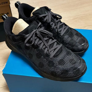 HOKA X 엔지니어드가먼츠 후파나